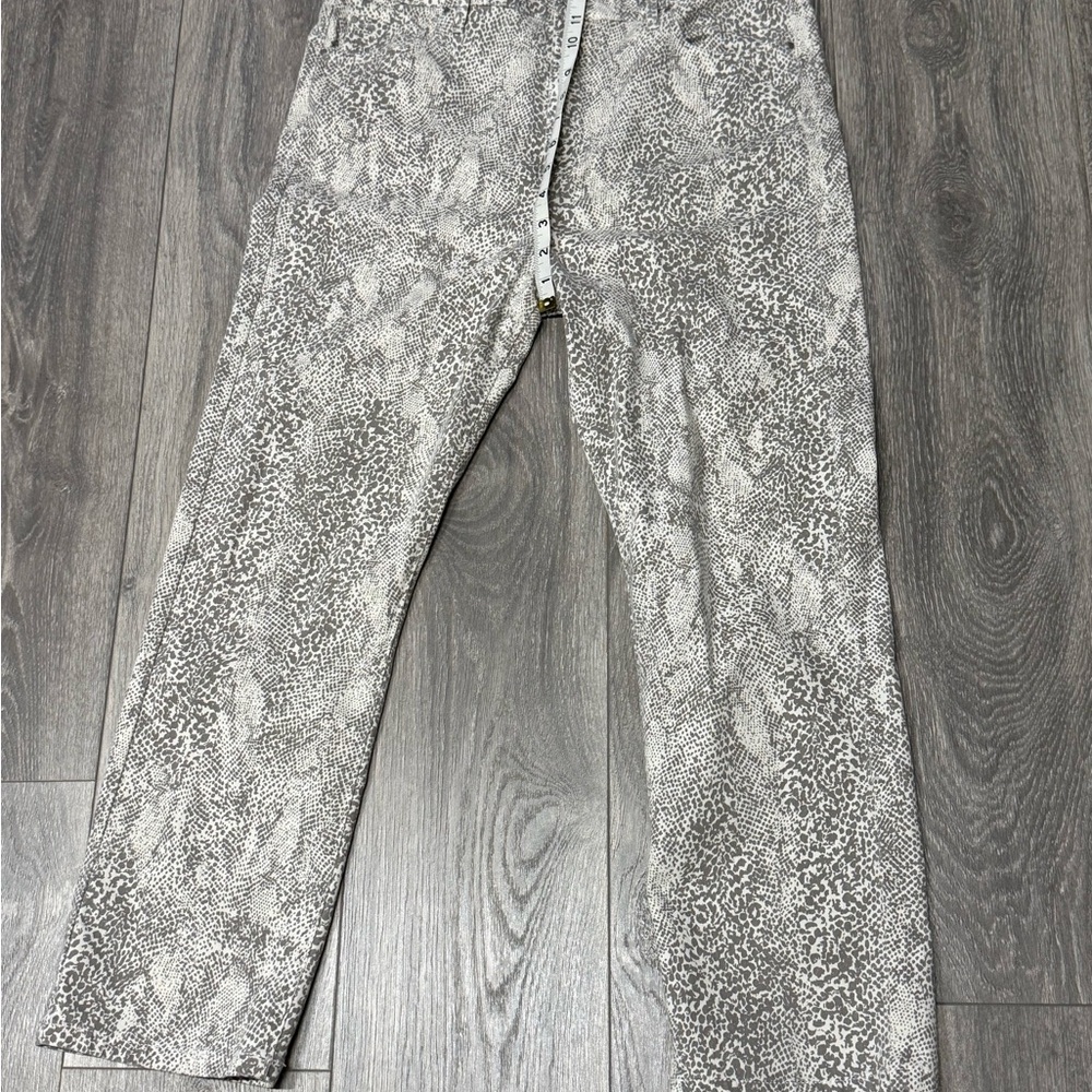 Ann Taylor Straight Leg Pants in Gray Snake Print